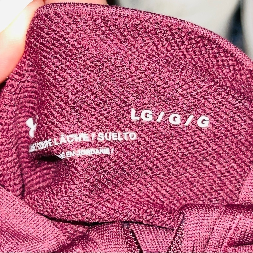 Under Armour Pull Over - image 5